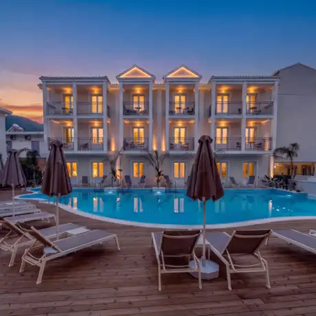 Royal Nidri Suites